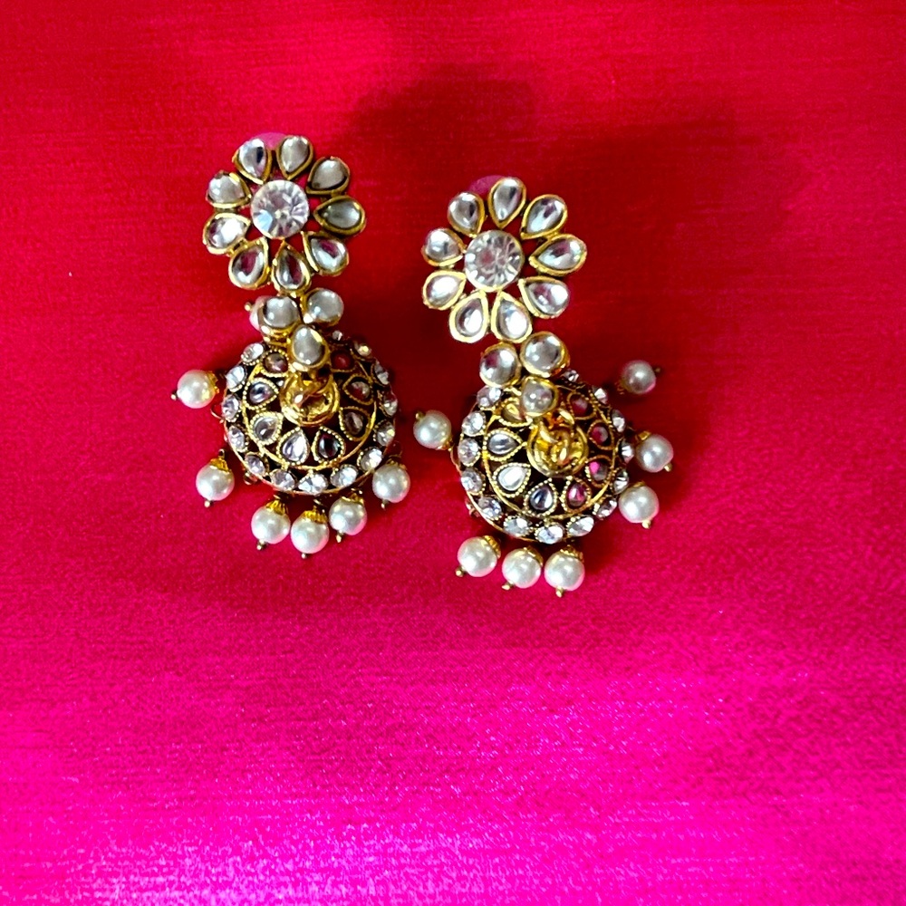 Jasmine Earrings Set